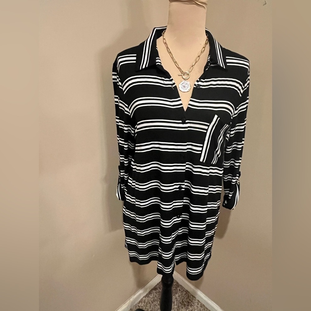 Elliott Lauren Black and White Striped button up Tunic, size M